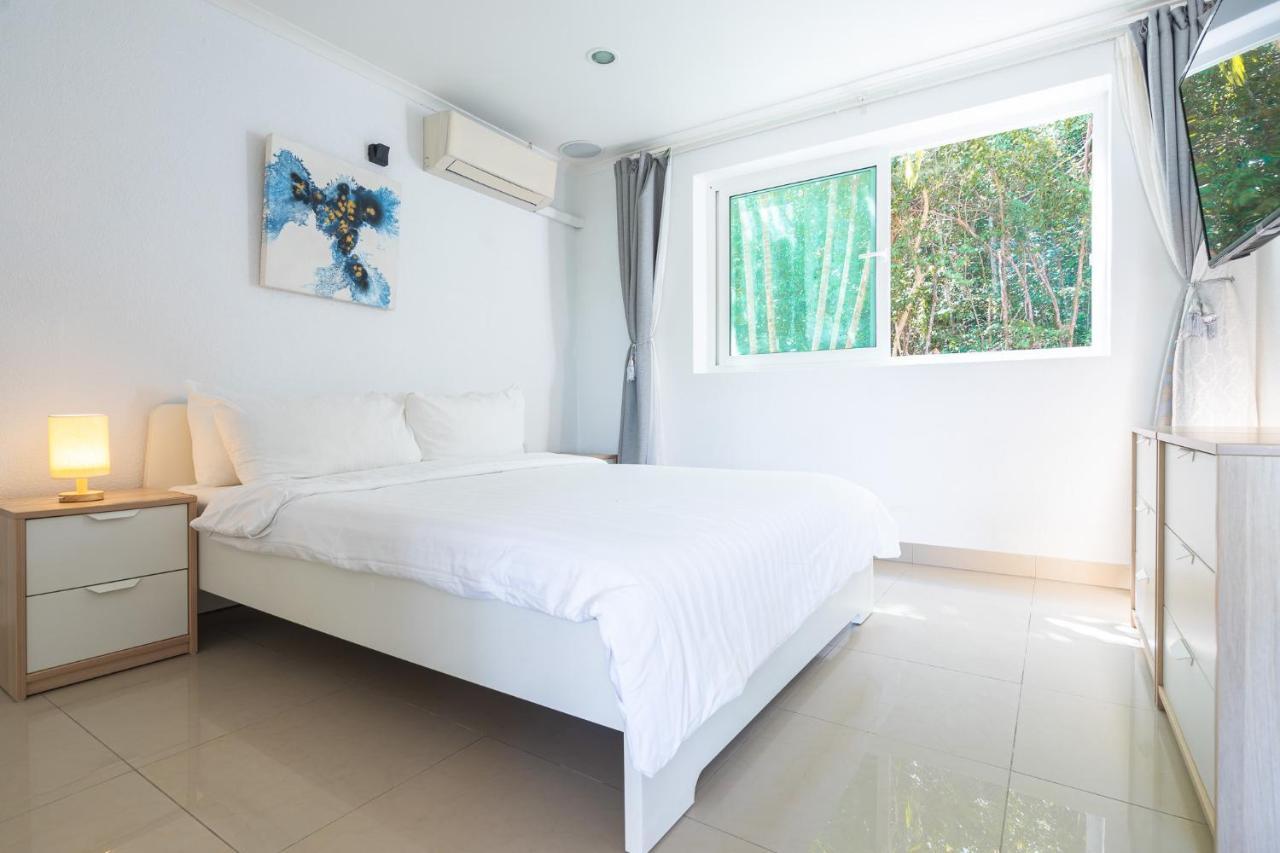 Coral Cove Beachfront Villa - Ко Чанг Екстериор снимка